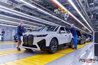創(chuàng)新BMW iX投產 軟件科技如何驅動豪華電動新紀元